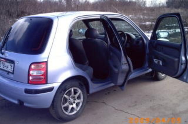 2001 Nissan March