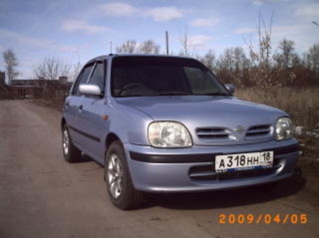 2001 Nissan March