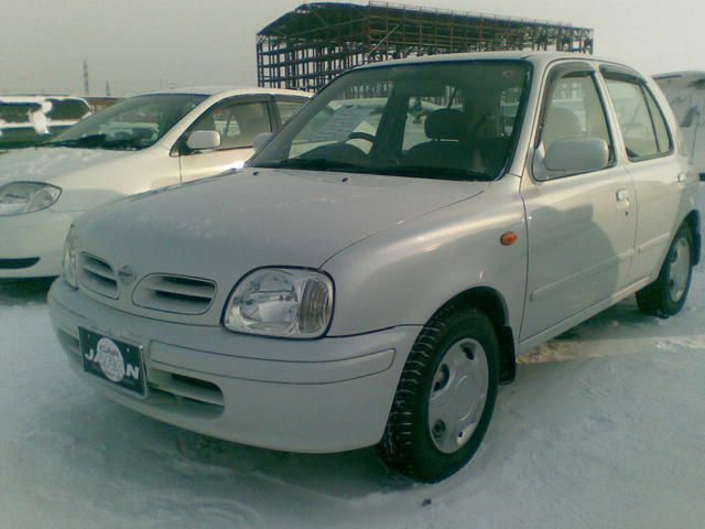 2001 Nissan March