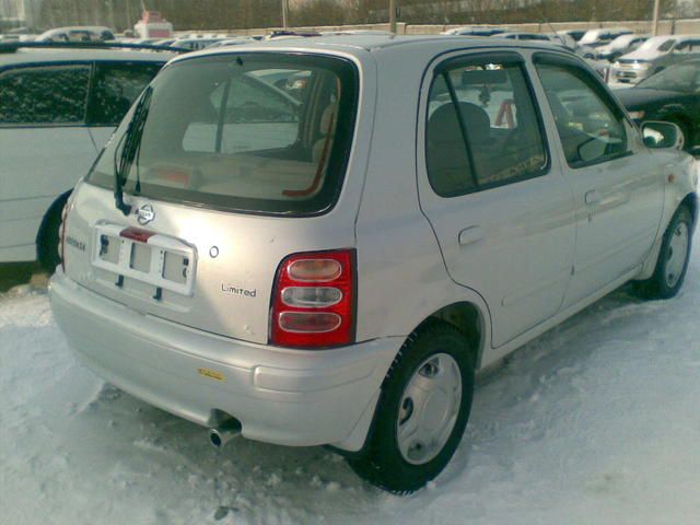 2001 Nissan March