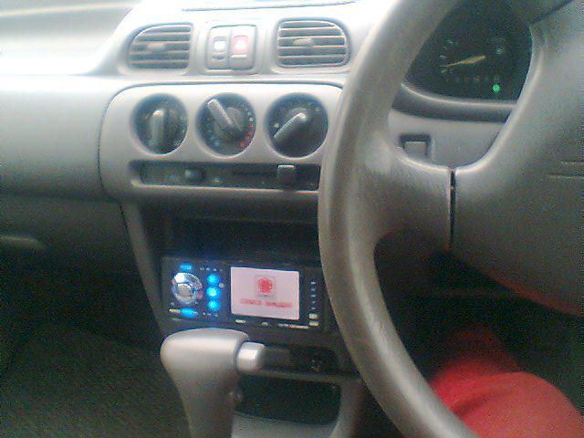 2001 Nissan March