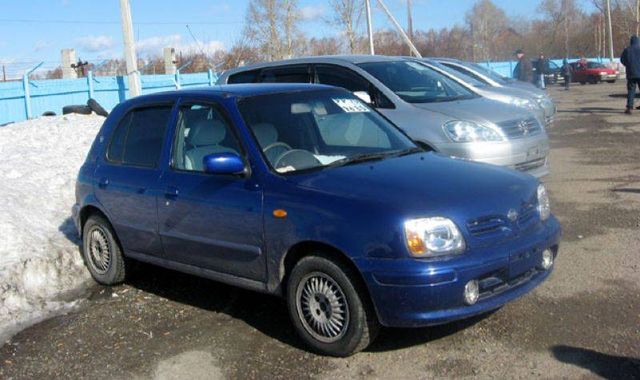 2001 Nissan March