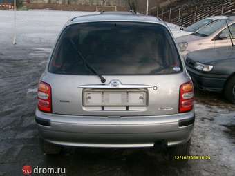 2001 Nissan March