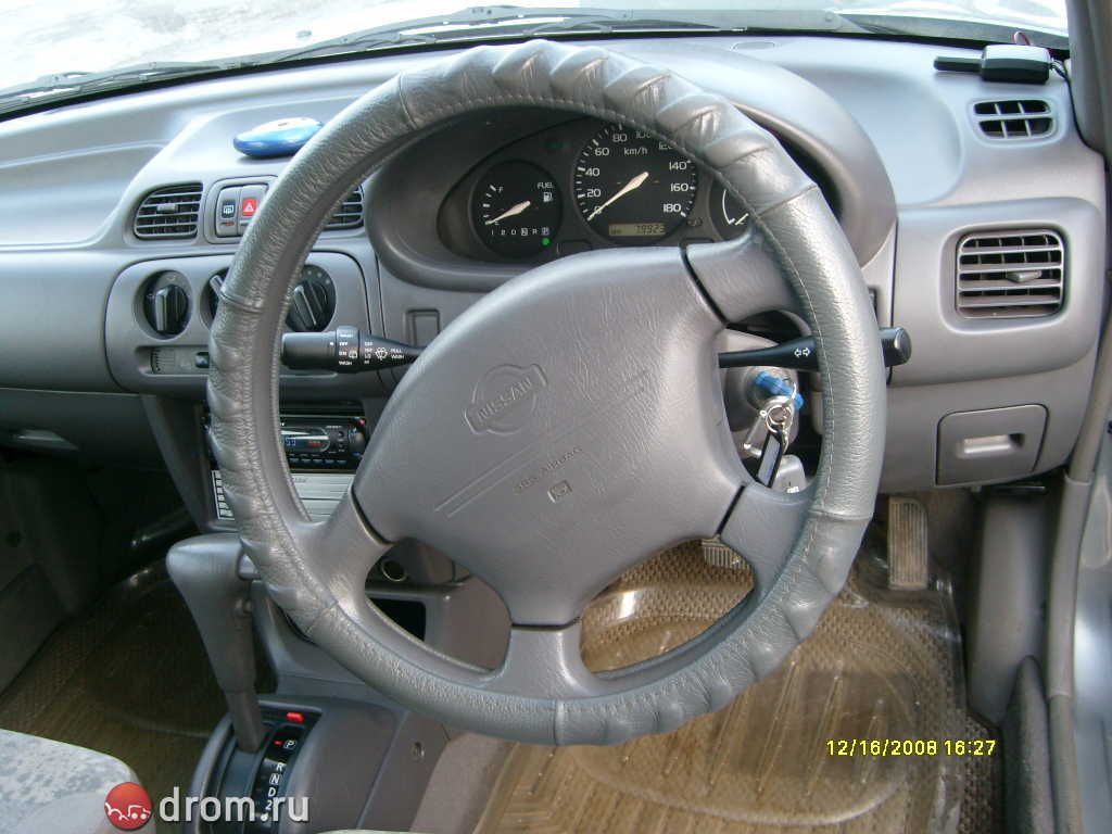 2001 Nissan March
