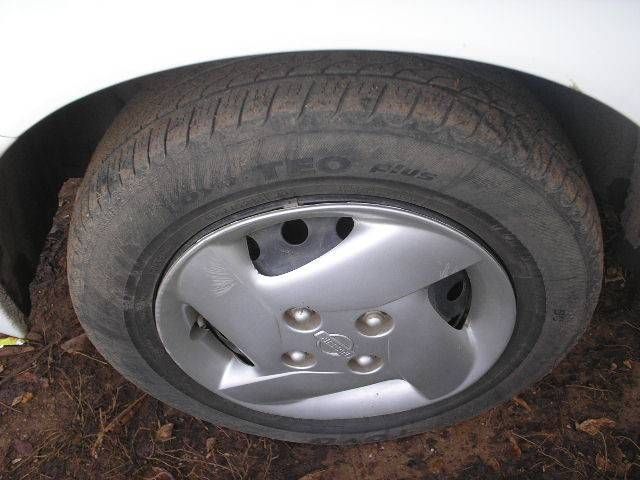 2001 Nissan March