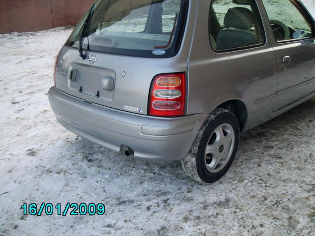 2001 Nissan March