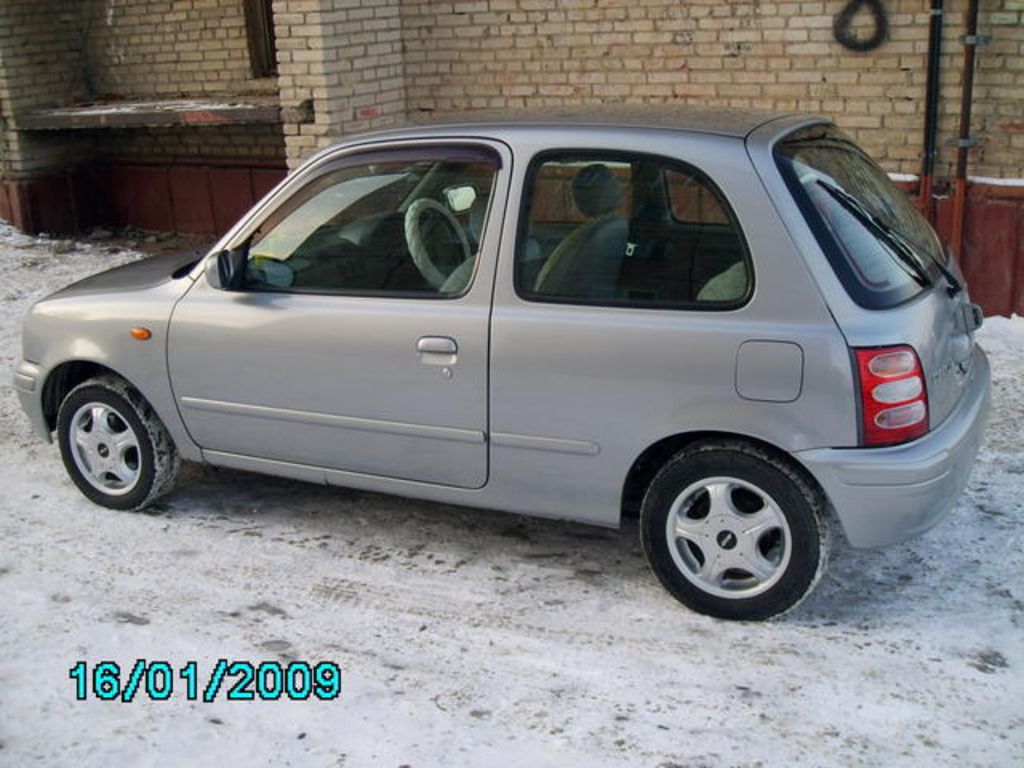 2001 Nissan March