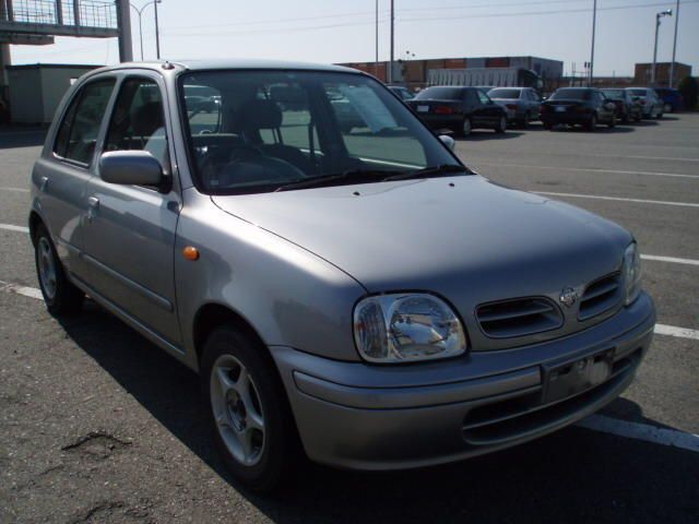 2001 Nissan March