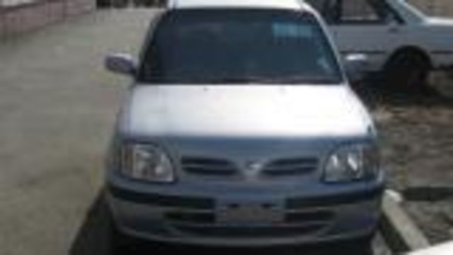 2001 Nissan March
