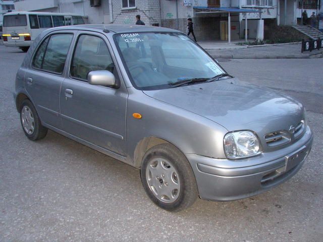 2001 Nissan March