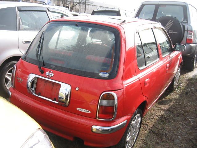2001 Nissan March