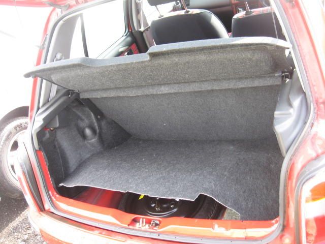 2001 Nissan March