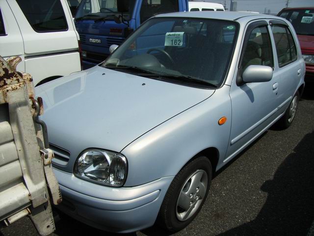 2001 Nissan March Pictures