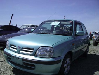 2001 Nissan March Photos