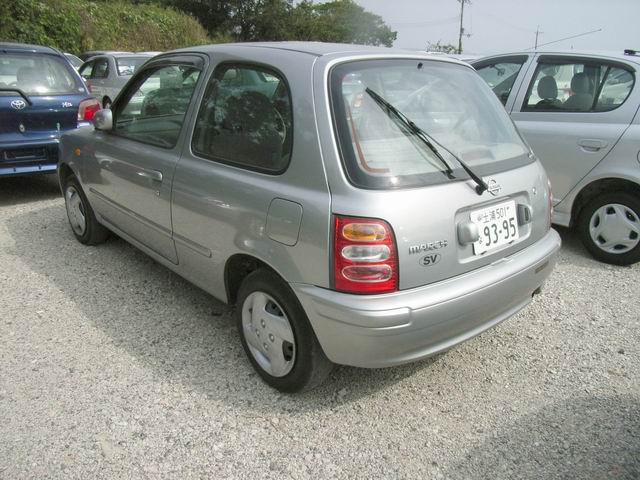 2001 Nissan March Pictures