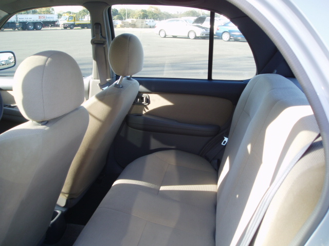 2001 Nissan March Photos