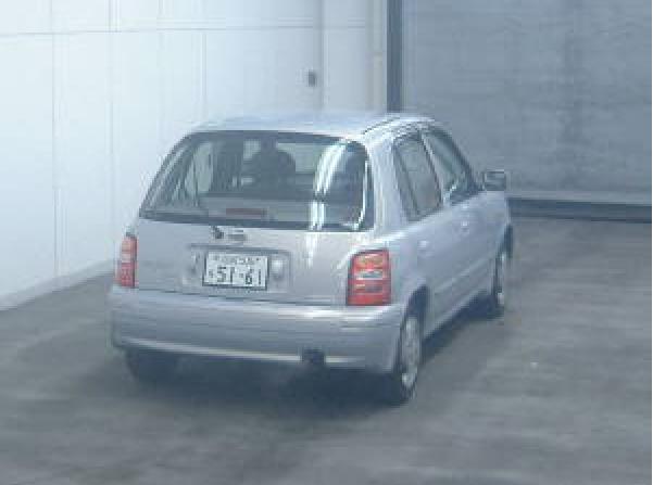 2001 Nissan March Photos