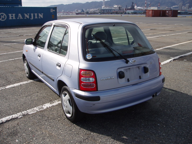 2001 Nissan March Pics