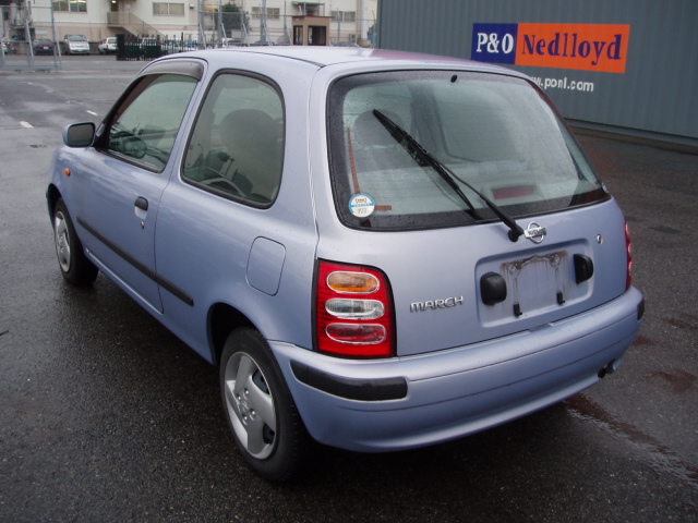 2001 Nissan March Photos