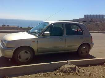 2001 Nissan March Pictures