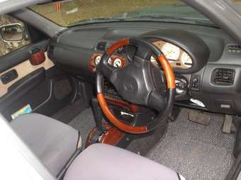 2001 Nissan March Photos