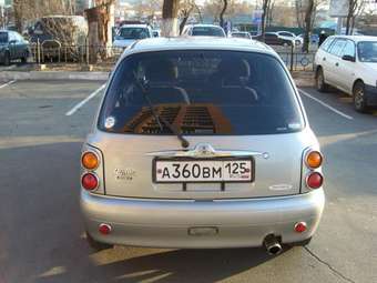 2001 Nissan March Pics