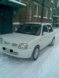 2001 Nissan March Images