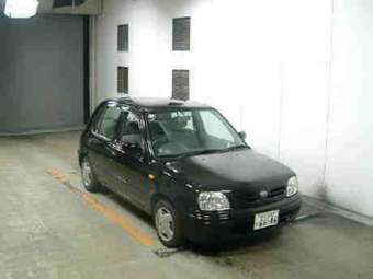 2001 Nissan March Pictures