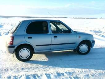 2001 Nissan March