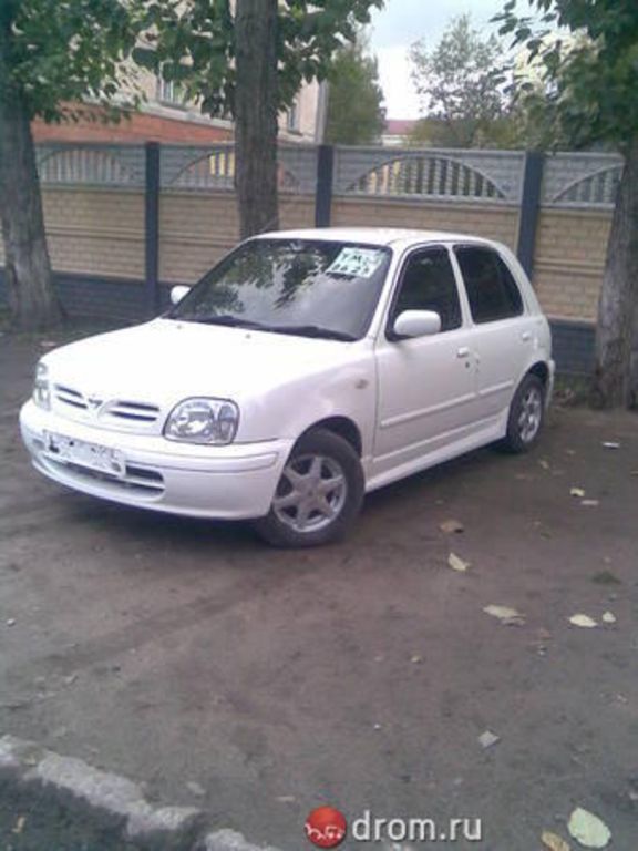 2001 Nissan March