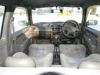 2001 Nissan March Photos