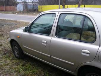 2001 Nissan March Pictures