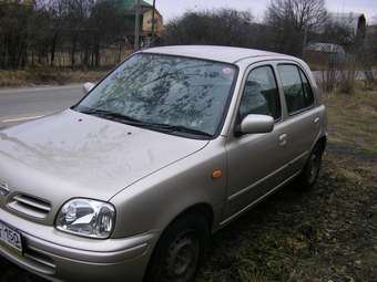 2001 Nissan March Pictures