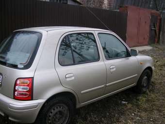2001 Nissan March Photos