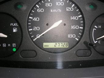 2001 Nissan March Pictures
