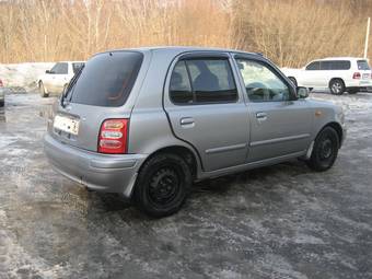 2001 Nissan March Pictures
