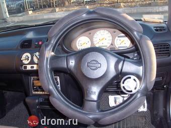 2001 Nissan March Pictures