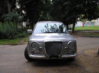 2001 Nissan March Pictures