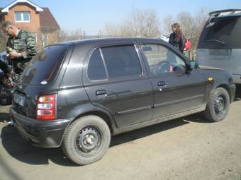 2001 Nissan March Pictures