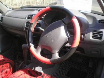2001 Nissan March Photos