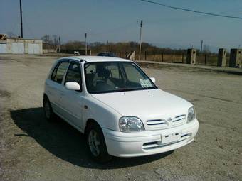 2001 Nissan March Pictures