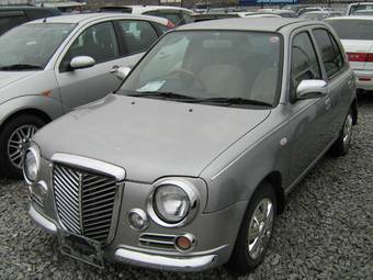 2001 Nissan March Photos