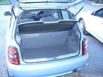 2001 Nissan March Pictures