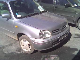 2001 Nissan March Photos