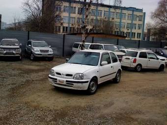 2001 Nissan March Photos