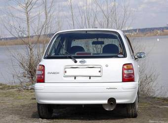 2001 Nissan March Pictures