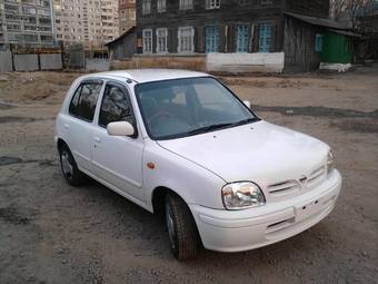 2001 Nissan March Pictures