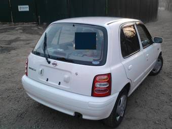 2001 Nissan March Photos