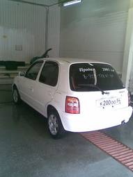 2001 Nissan March Pictures