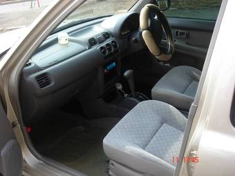 2001 Nissan March Pictures